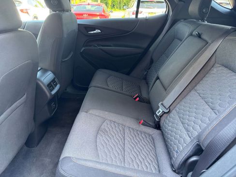 Used 2020 Chevrolet Equinox LT w/ Driver Convenience Package FWD image 25