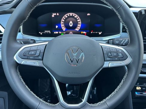 New 2026 Volkswagen Taos SE AWD/4WD image 22