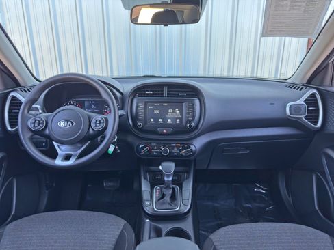 Used 2021 Kia Soul S image 11