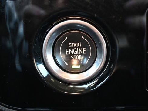 Used 2023 Chevrolet Silverado 1500 LT image 32