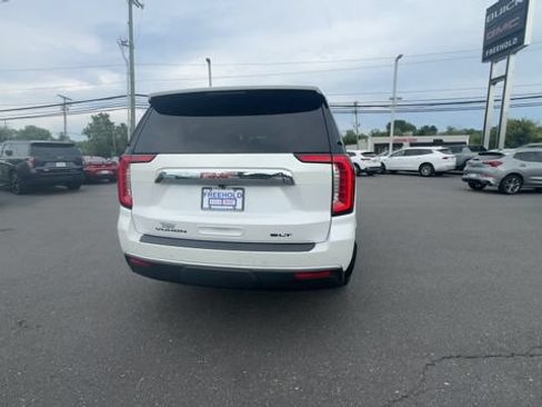 Used 2023 GMC Yukon XL SLT w/ SLT Premium Package AWD/4WD image 7