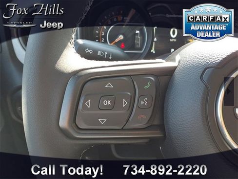 New 2025 Jeep Gladiator Willys image 16