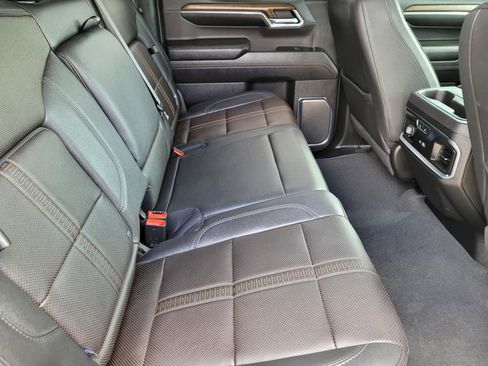 Used 2024 Chevrolet Silverado 1500 High Country w/ High Country Premium Package AWD/4WD image 14