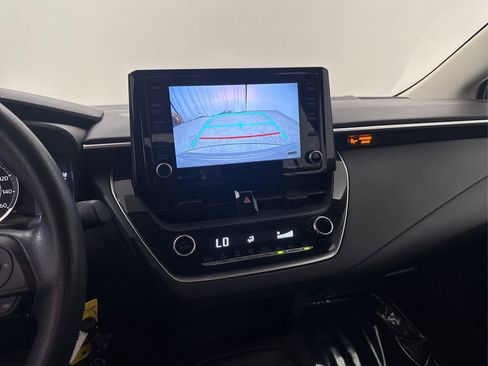 Used 2022 Toyota Corolla LE FWD image 38