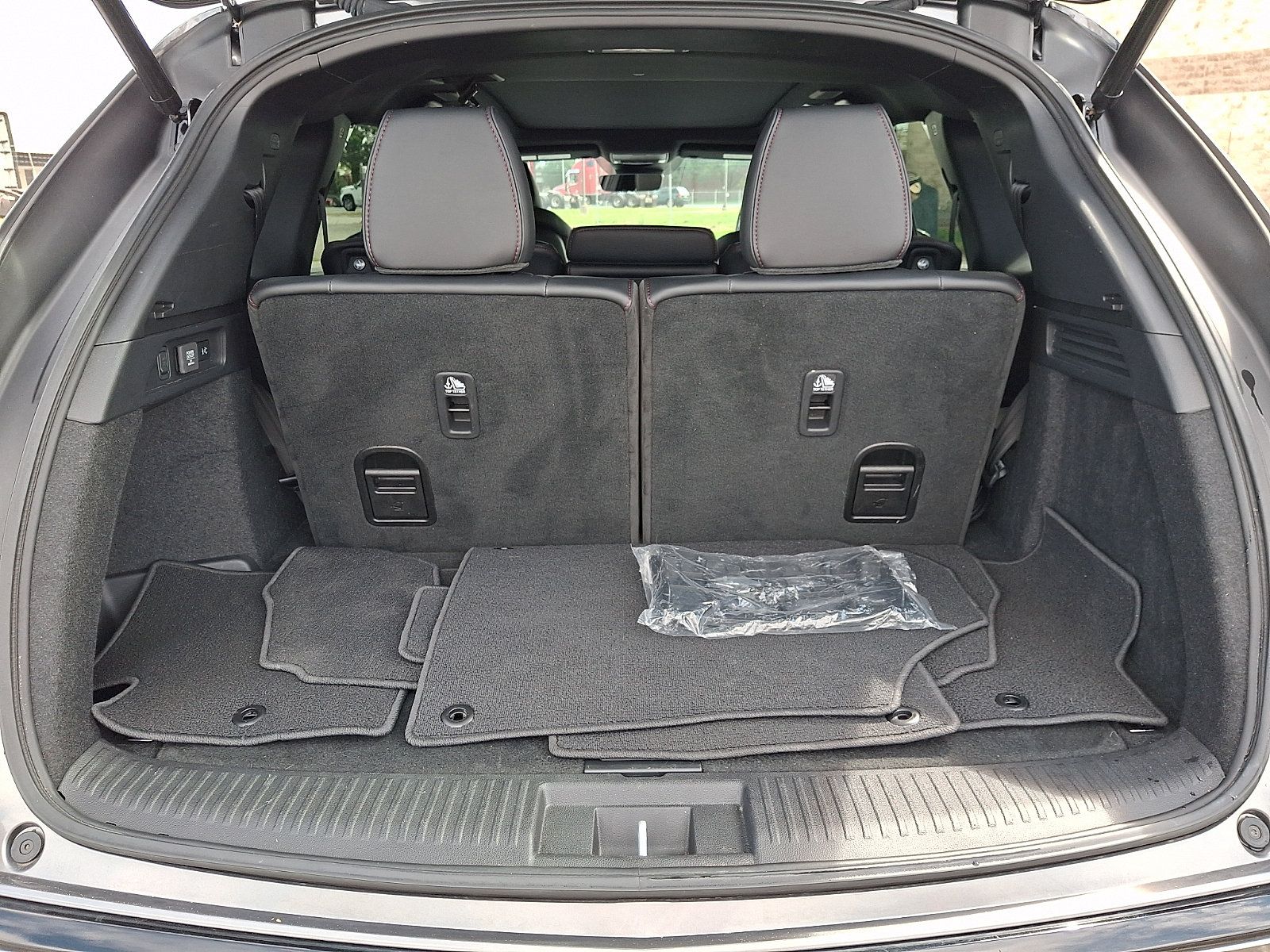 Certified 2025 Acura MDX A-Spec AWD/4WD image 33