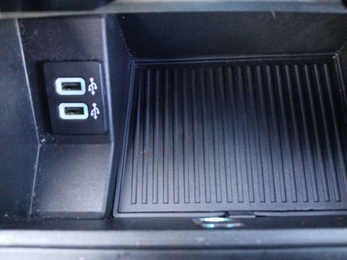 Used 2018 Ford F150 XLT w/ Equipment Group 302A Luxury RWD image 6