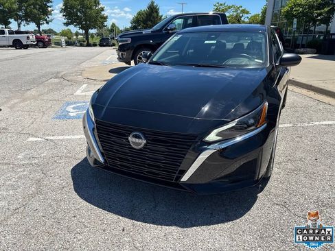 Used 2024 Nissan Altima 2.5 S FWD image 11
