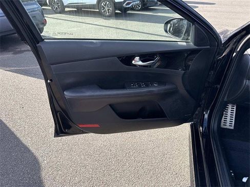 Used 2023 Kia Forte GT w/ GT2 Package image 13