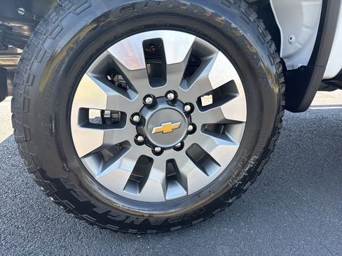 New 2026 Chevrolet Silverado 2500 Custom w/ Custom Value Package image 9