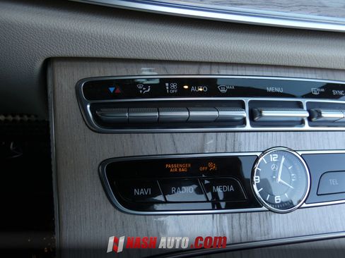 Used 2019 Mercedes-Benz E 450 4MATIC Cabriolet image 51