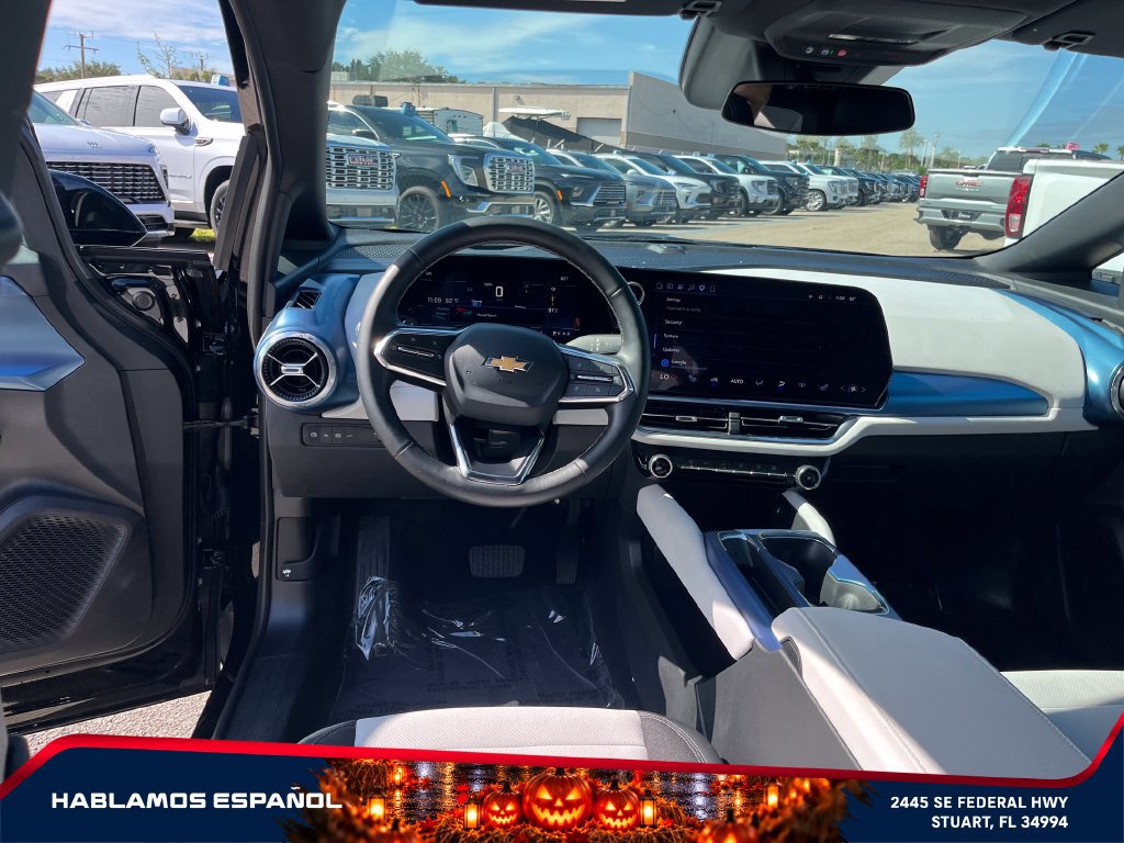 Used 2026 Chevrolet Equinox EV LT FWD image 26