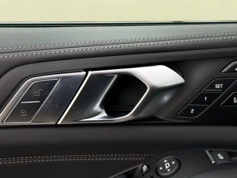 New 2026 BMW X7 xDrive40i w/ M Sport Package image 12