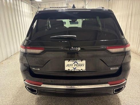 Used 2022 Jeep Grand Cherokee Overland w/ Luxury Tech Group IV image 26