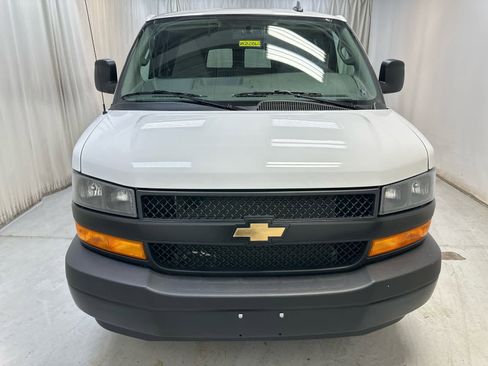 Used 2025 Chevrolet Express 3500 LS image 7