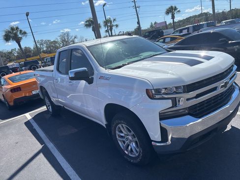 Used 2020 Chevrolet Silverado 1500 LT w/ All-Star Edition image 3