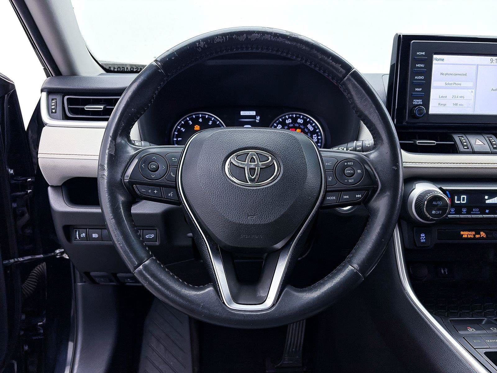 Used 2019 Toyota RAV4 XLE Premium w/ Carpet Mat Package FWD image 28