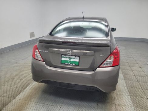 Used 2017 Nissan Versa SV image 7