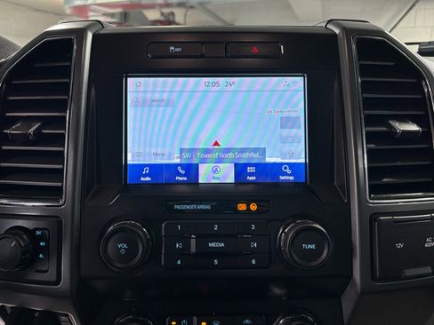 Used 2021 Ford F250 XLT w/ XLT Premium Package image 32