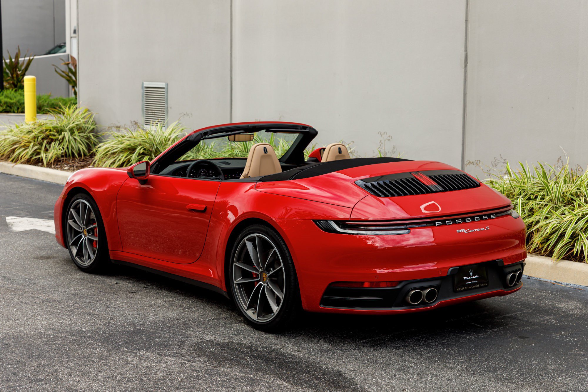 Used 2024 Porsche 911 Carrera S RWD image 3