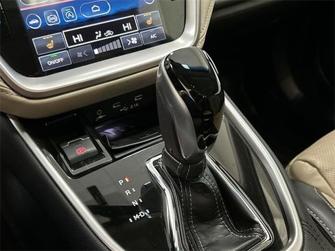 Used 2020 Subaru Outback Limited image 19