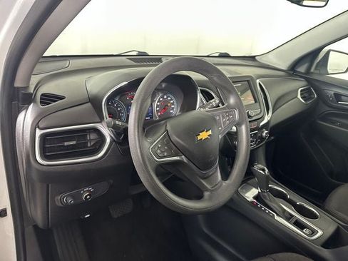 Used 2019 Chevrolet Equinox LT FWD image 14