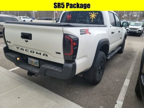 Used 2023 Toyota Tacoma SR5 image 7