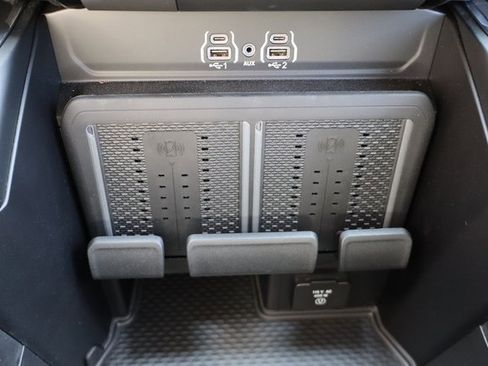 Used 2025 RAM 2500 Laramie image 30