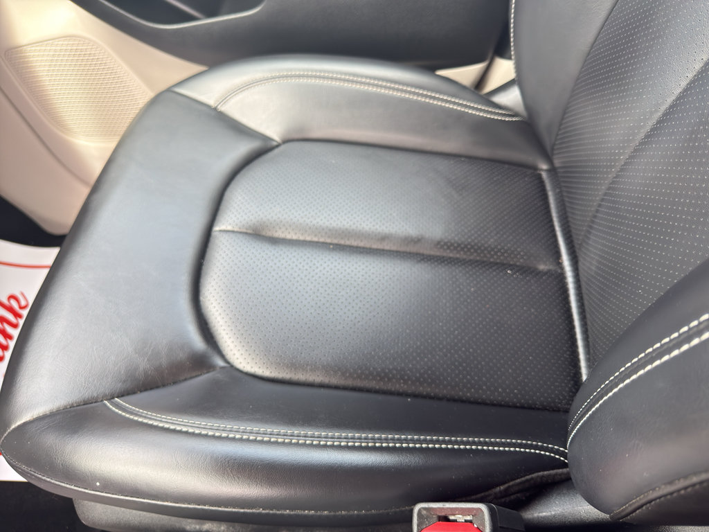 Used 2023 Chrysler Pacifica Touring-L FWD image 18