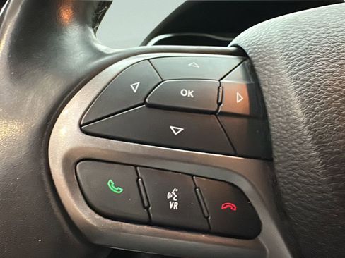 Used 2019 Jeep Cherokee Limited AWD/4WD image 19