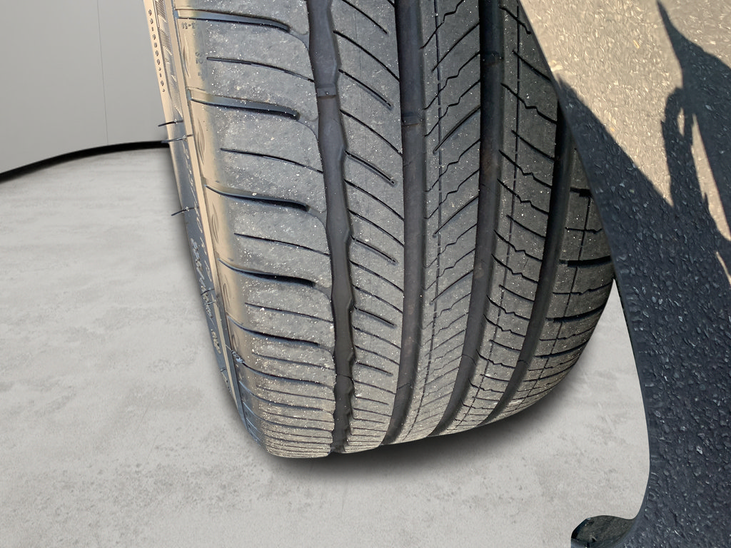 Certified 2026 Genesis G70 2.5T RWD image 44