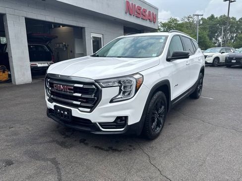 Used 2022 GMC Terrain AT4 AWD/4WD image 4