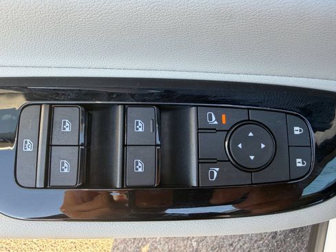 New 2026 Nissan Murano SV AWD/4WD image 15