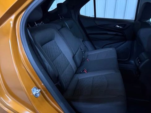 Used 2018 Chevrolet Equinox LT w/ Sun & Infotainment Package FWD image 18