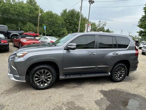Used 2017 Lexus GX 460 Premium AWD/4WD image 3