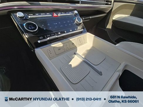 Used 2025 Hyundai Santa Fe Calligraphy AWD/4WD image 15