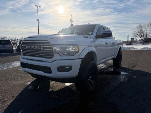 Used 2020 RAM 3500 Laramie image 12