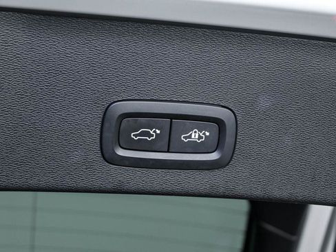 Certified 2023 Volvo C40 P8 Recharge Ultimate AWD/4WD image 33
