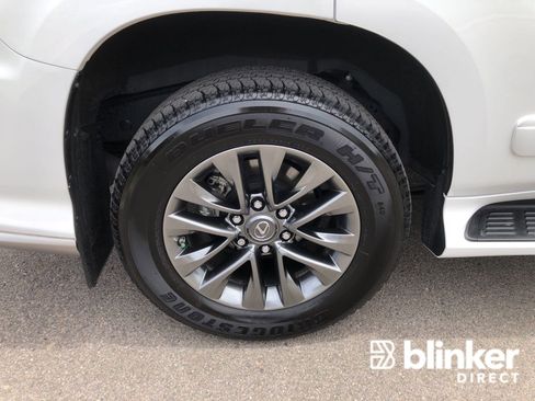 Used 2018 Lexus GX 460 Premium image 36