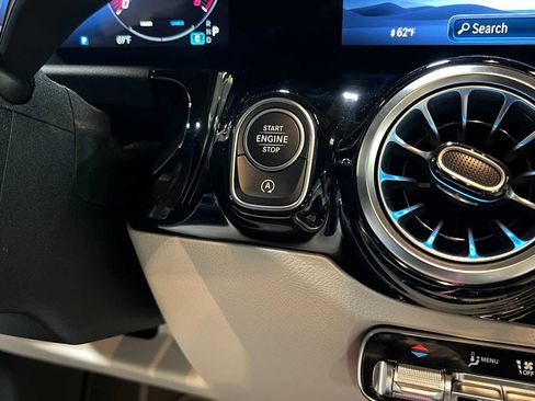 Certified 2025 Mercedes-Benz GLA 250 4MATIC image 27