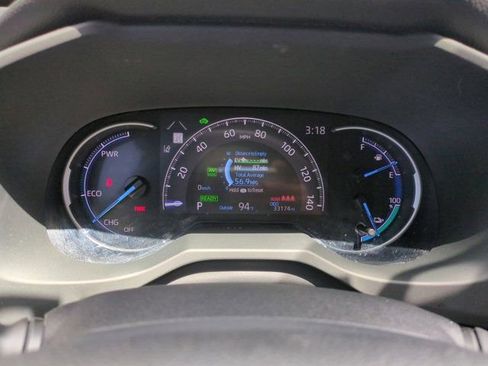 Used 2024 Toyota RAV4 SE w/ Weather & Moonroof Package AWD/4WD image 25