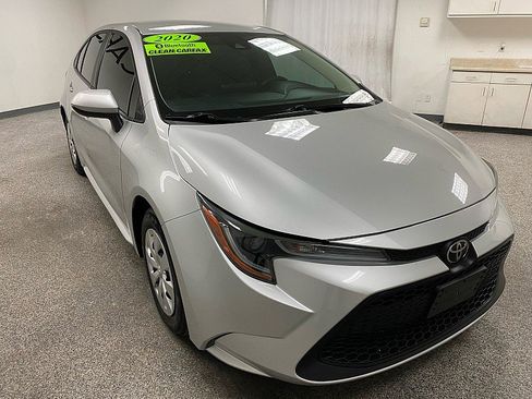Used 2020 Toyota Corolla L image 3