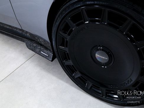 Used 2025 Rolls-Royce Spectre Black Badge image 39