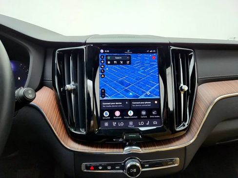 Certified 2023 Volvo XC60 B5 Ultimate w/ Climate Package AWD/4WD image 23