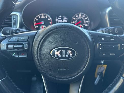 Used 2016 Kia Sorento EX image 25