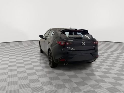 New 2026 MAZDA MAZDA3 Hatchback w/Premium Plus Pkg image 8