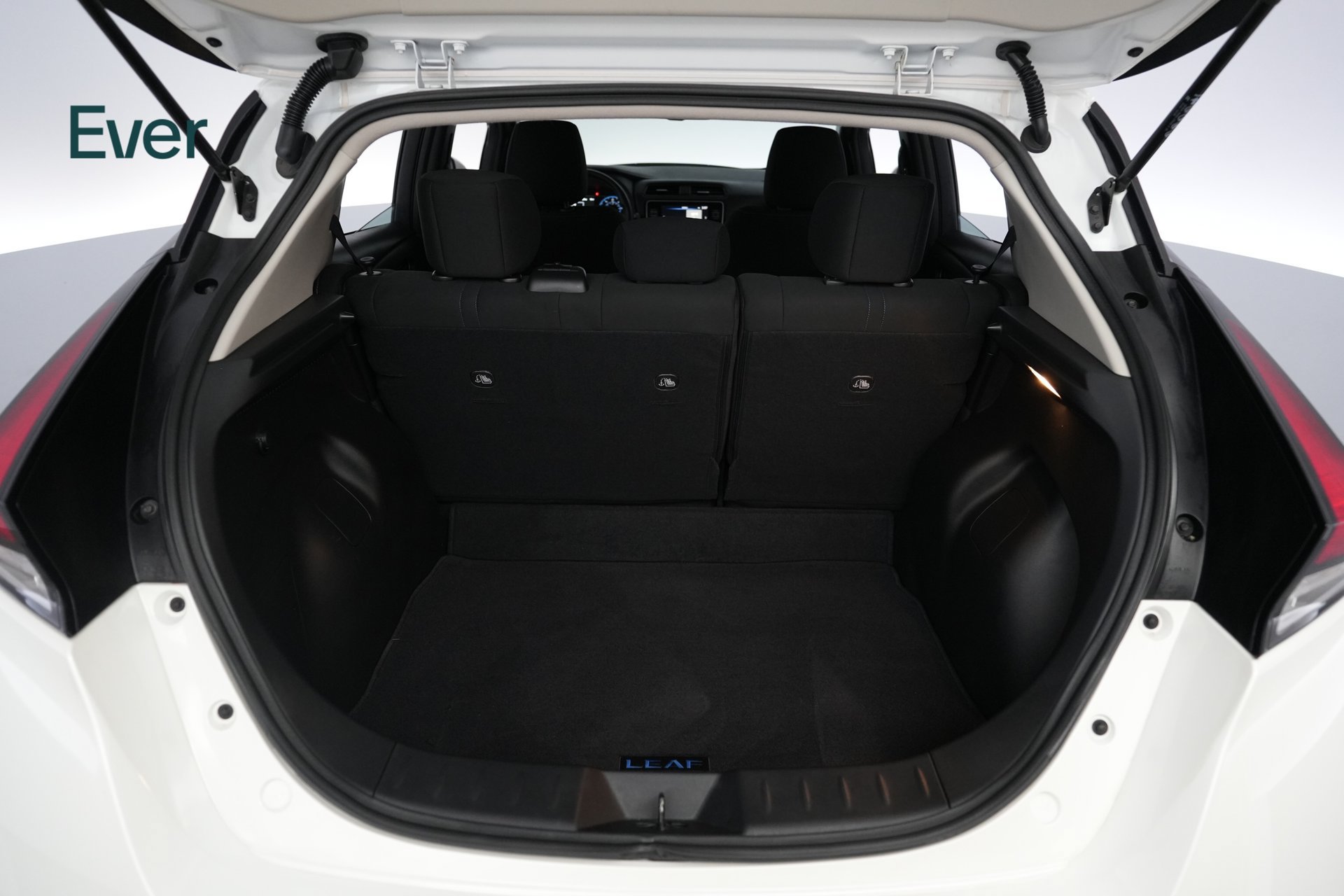 Used 2024 Nissan Leaf SV Plus FWD image 8