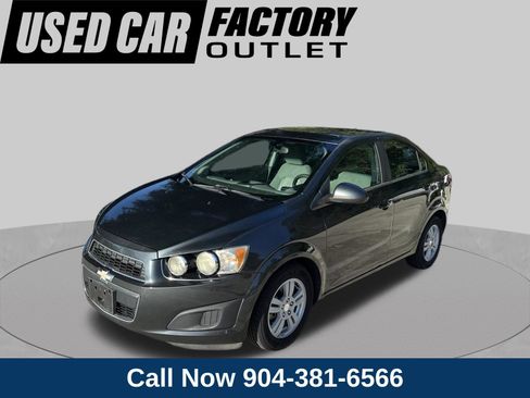 Used 2015 Chevrolet Sonic LT FWD image 3