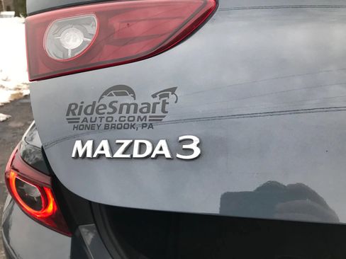 Used 2022 MAZDA MAZDA3 s image 39