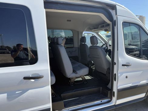 Certified 2019 Ford Transit 350 XL image 22
