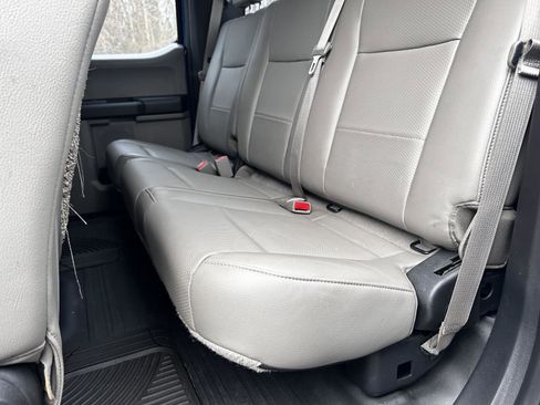 Used 2016 Ford F150 XL w/ Equipment Group 101A Mid image 12